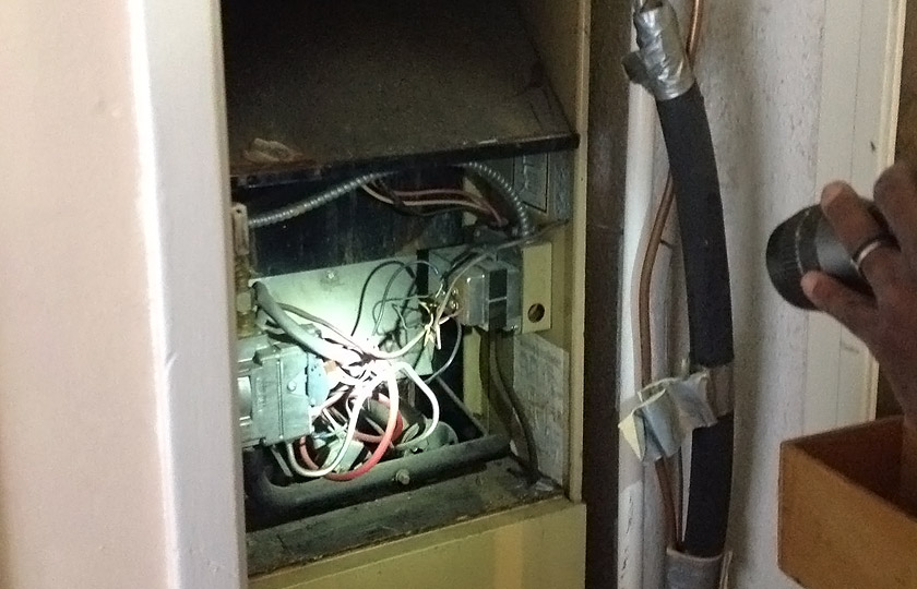 why does my furnace keep turning on and off?